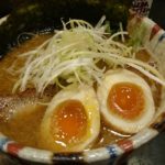 大喜は混んでると思ってアメ横でラーメン
