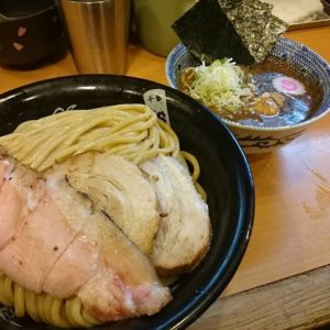 今年の〆は地元の有名店