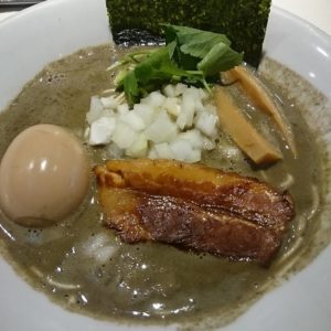 同期と一燈巡り。一軒目は煮干し中華そば一燈