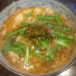 馬賊のもつニラそば