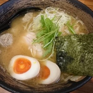 帰省1杯目は新橋で3軒はしごした後に鶏白湯を