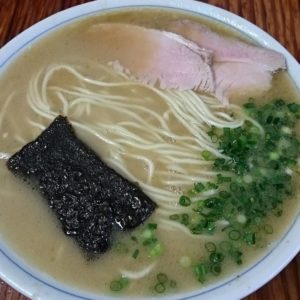 門司にある人気の久留米ラーメン店、圭順へ