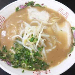 飲んだ後の締めに下関駅近くの竹兆ラーメンへ
