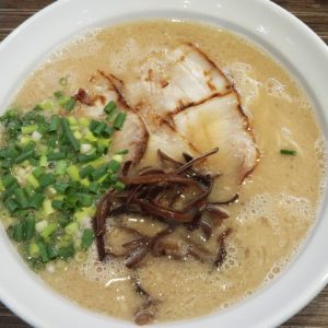 先輩おすすめの小倉蹄鉄へ