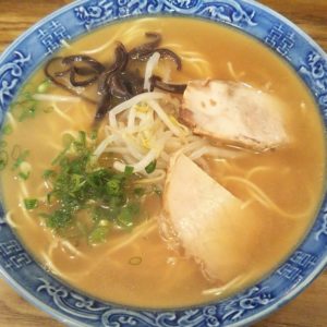 小倉の老舗寿司屋でラーメンと寿司のセット