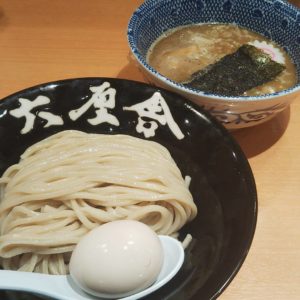 六厘舎で朝つけ麺