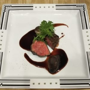 地獄谷を部屋から望む雲仙九州ホテルの地物を使ったフルコース