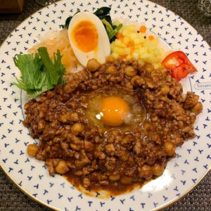 旦過スパイスカレーARATA(旦過)